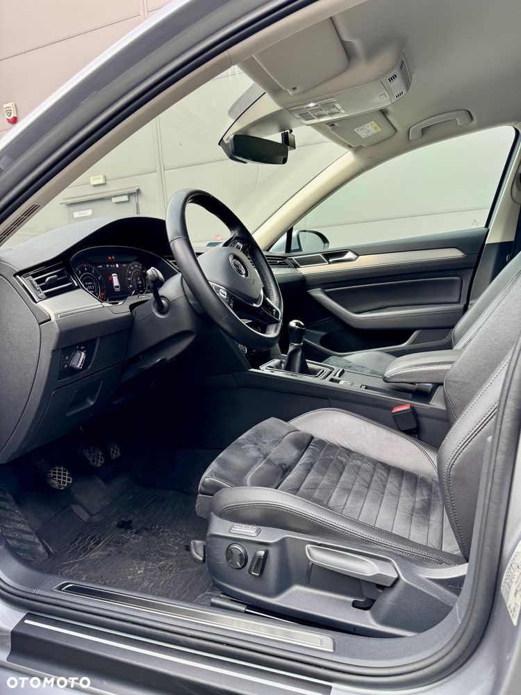 Volkswagen Passat Variant 1.8 TSI BMT Highline - 10