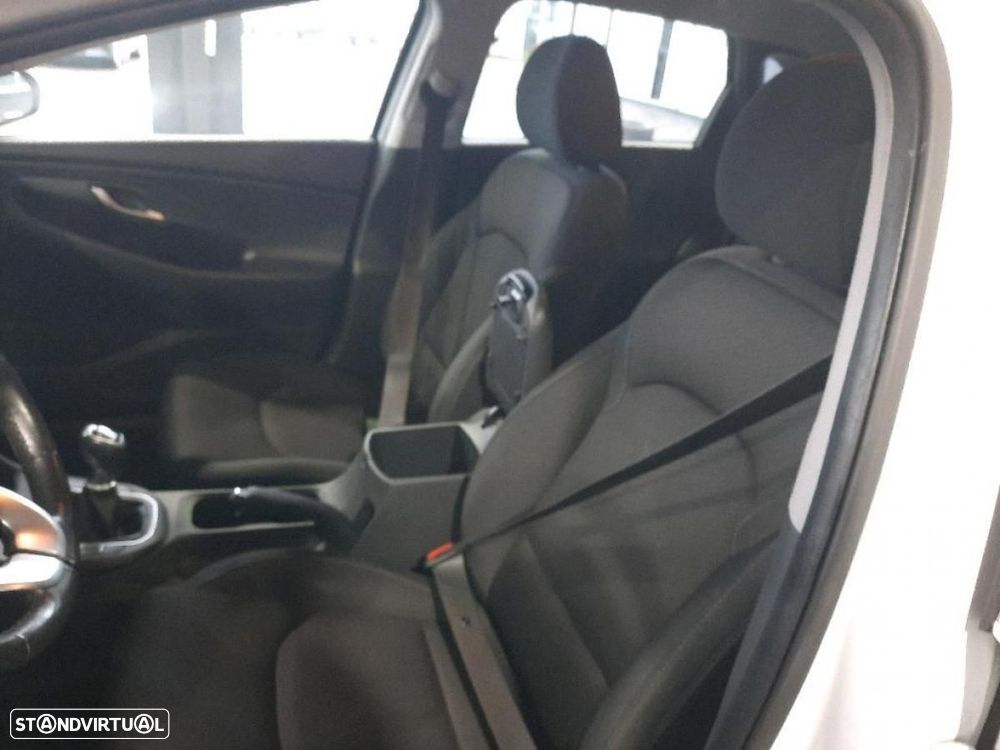 Hyundai i30 1.6 CRDI STyle - 3