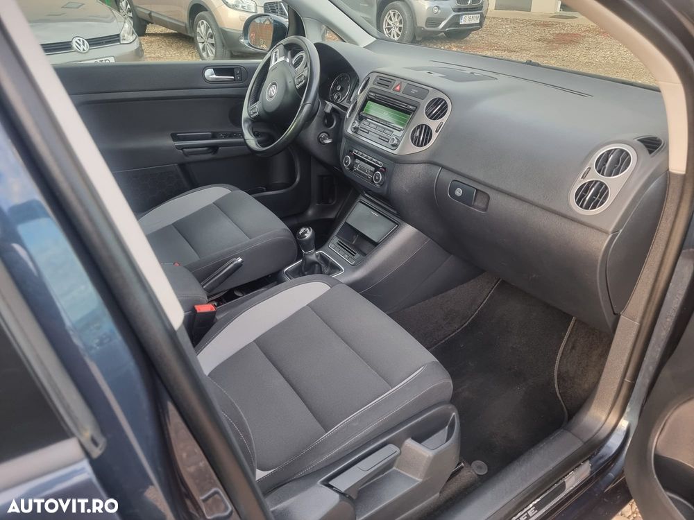 Volkswagen Golf Plus - 12