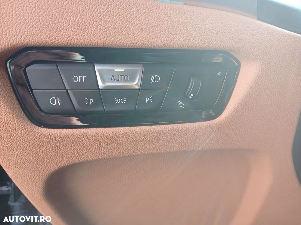 BMW Seria 3 318i AT - 10