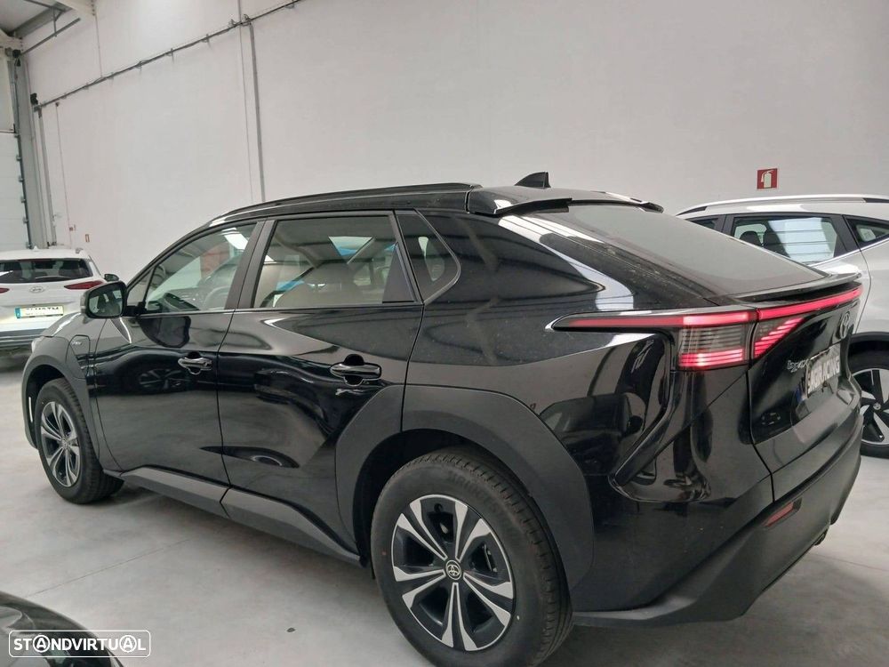 Toyota bZ4X 71,4 kWh Exclusive - 16