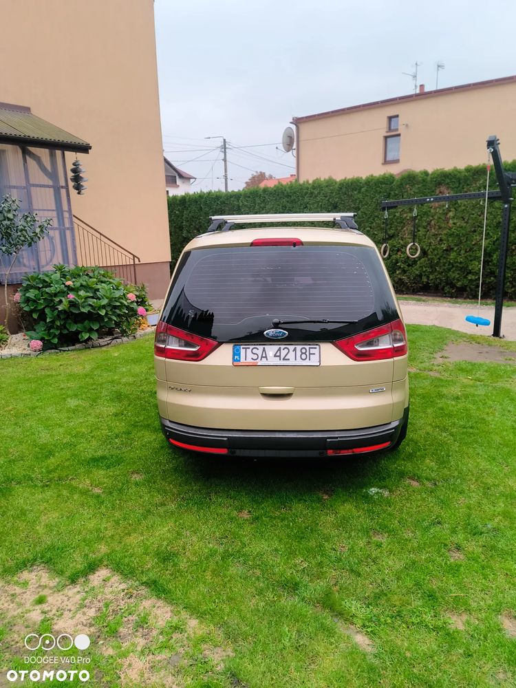 Ford Galaxy - 18
