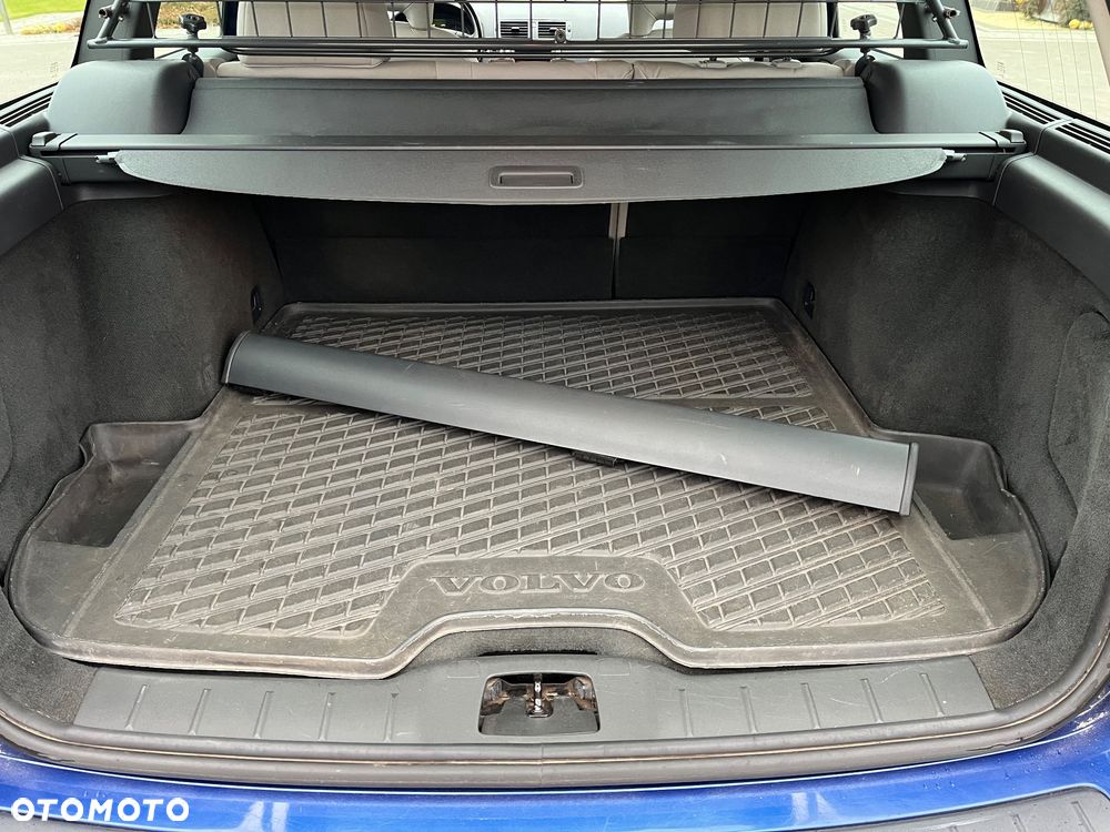 Volvo V50 D5 Momentum - 10