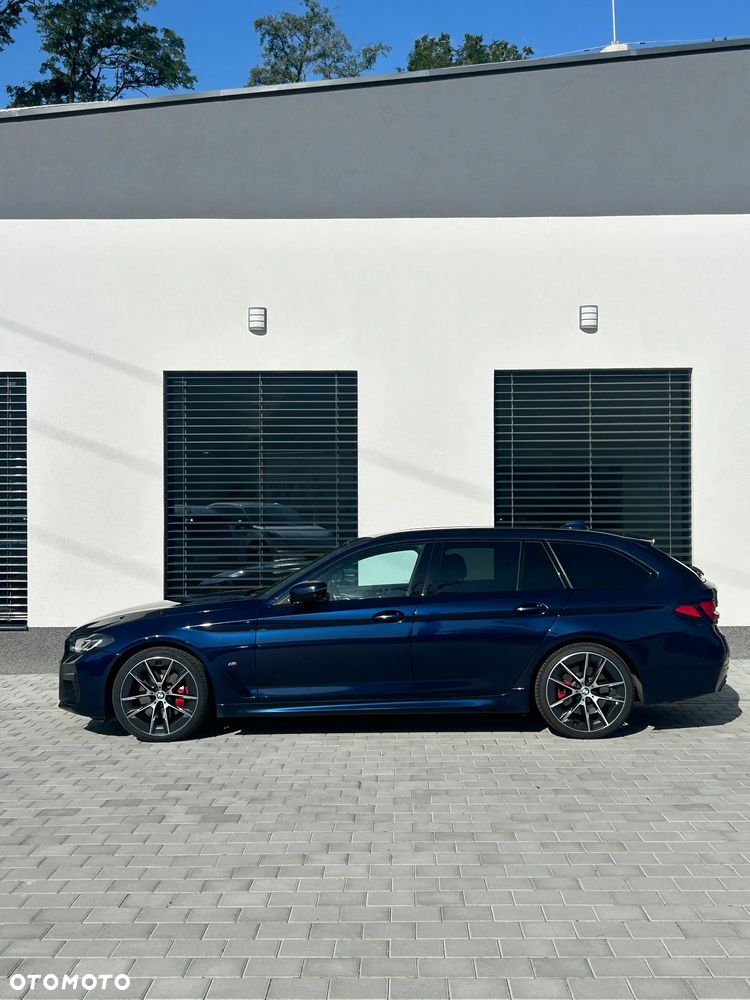 BMW Seria 5 520d M Sport - 4