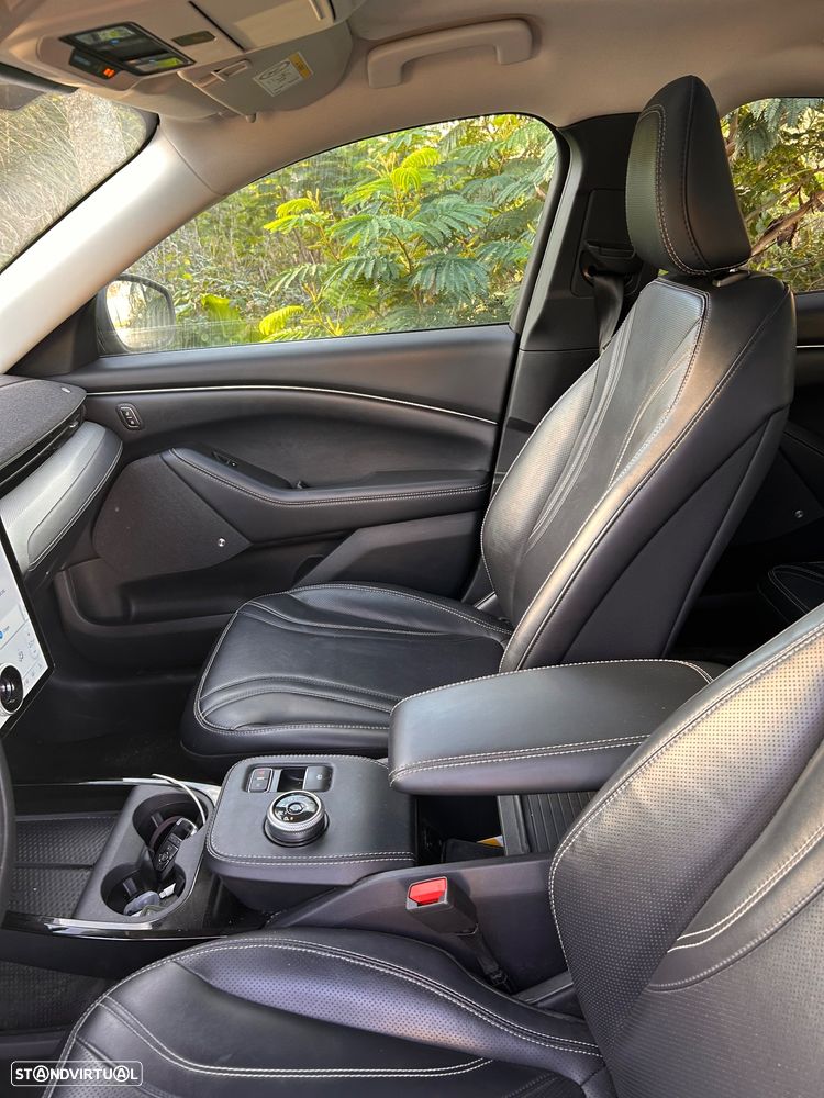 Ford Mustang Mach-E Alargada - 8