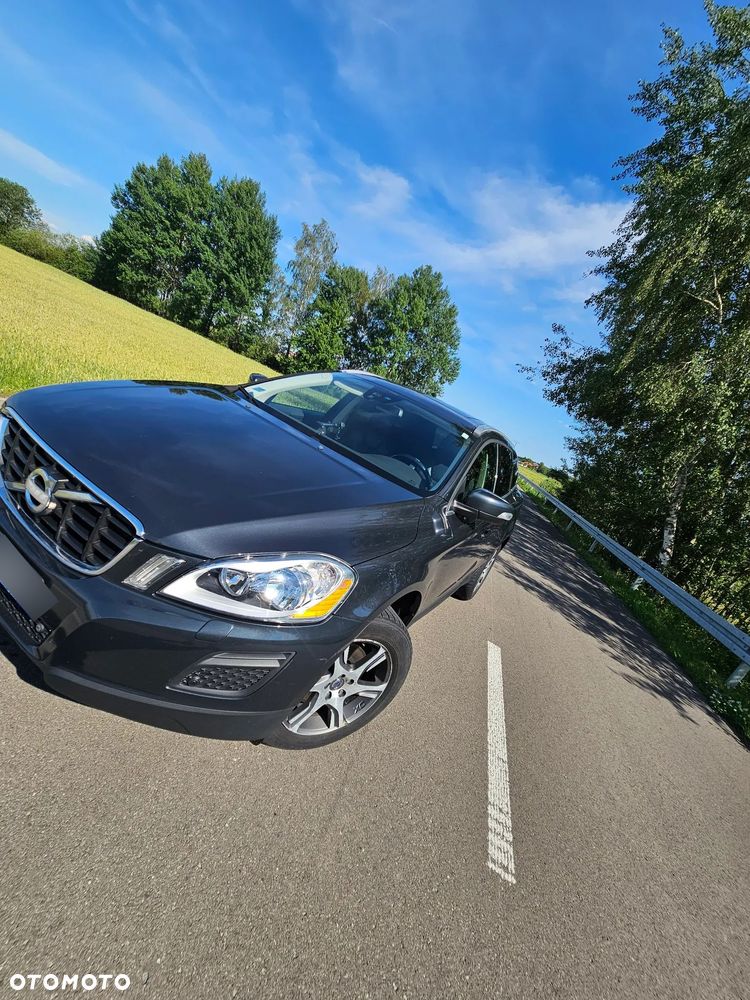 Volvo XC 60 T6 AWD Momentum - 23