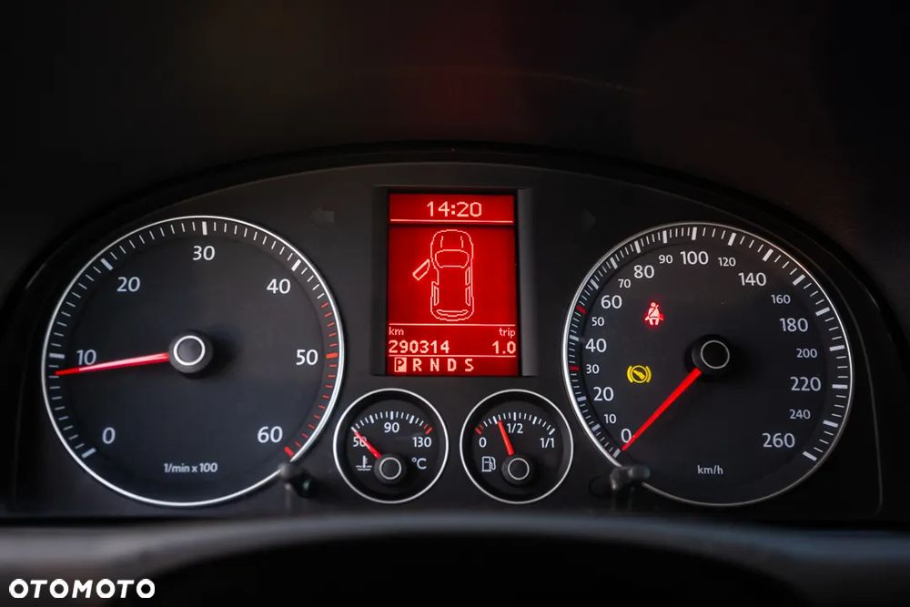 Volkswagen Touran 1.9 TDI DSG Trendline - 28