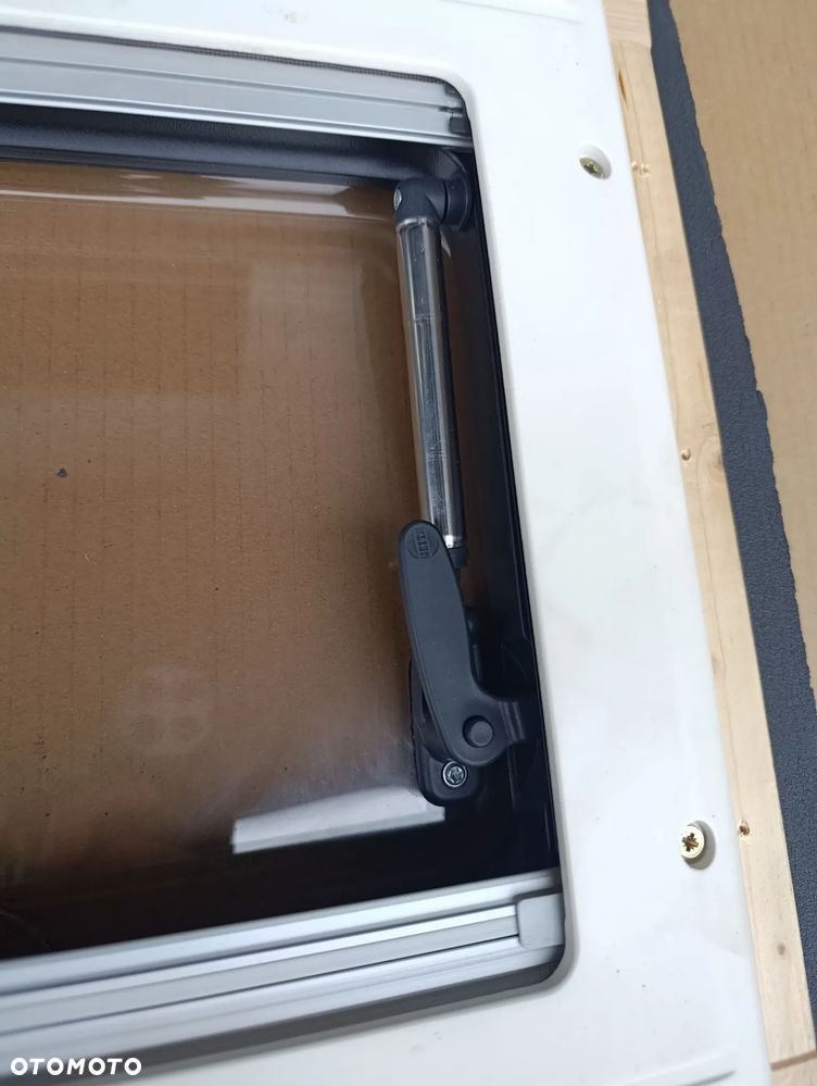 DOMETIC SZYBA OKNO UCHYLNE ROLETA - 5