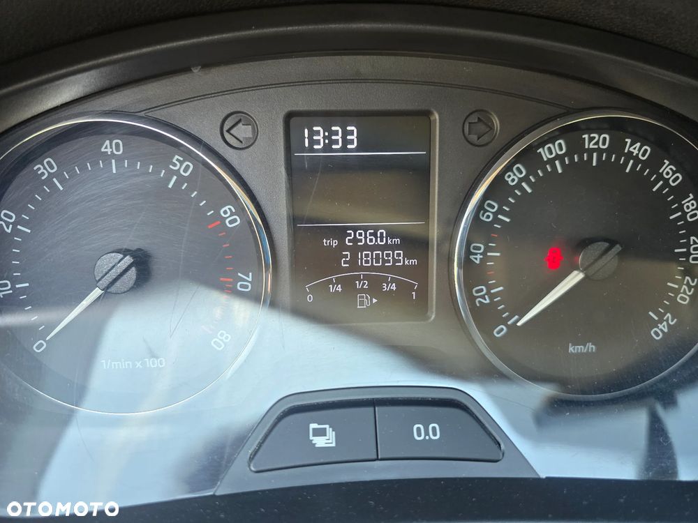 Skoda RAPID 1.2 TSI Edition - 9
