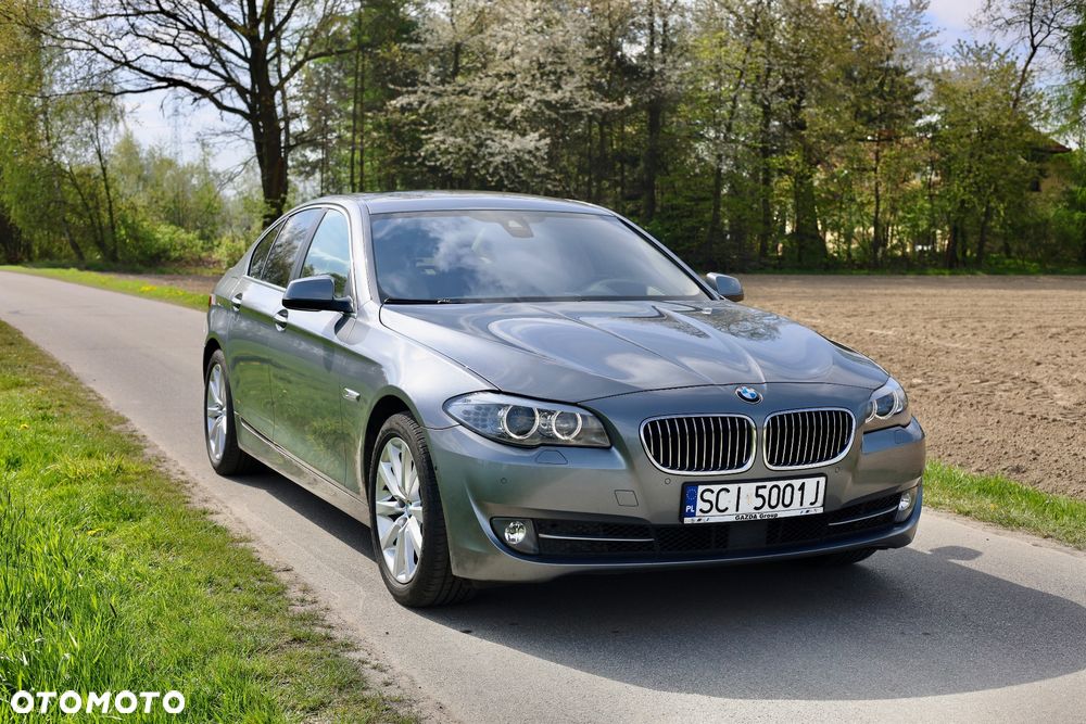 BMW Seria 5 525d - 2