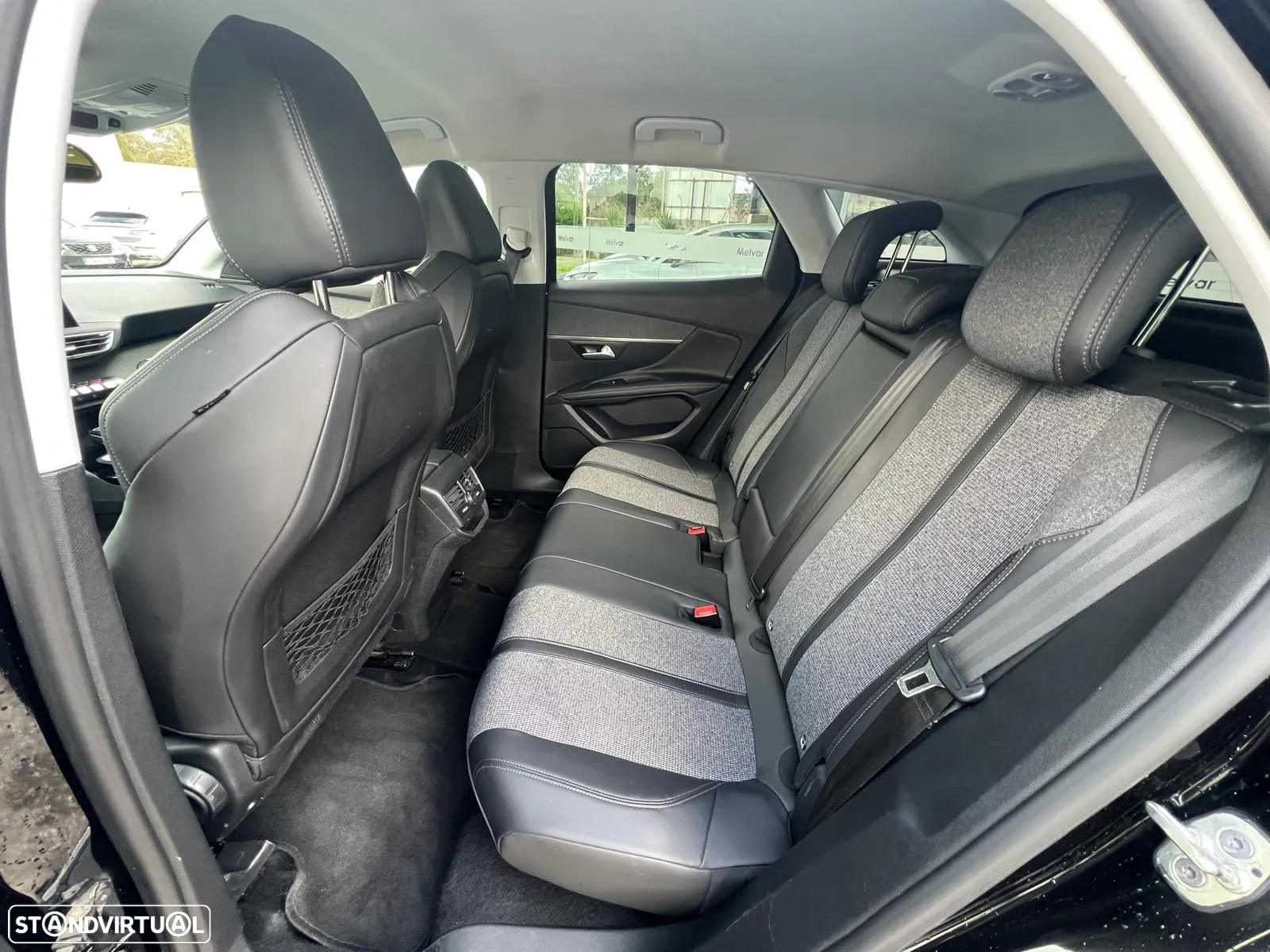 Peugeot 3008 1.5 BlueHDi Allure EAT8 - 5