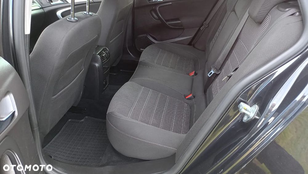 Opel Insignia - 13