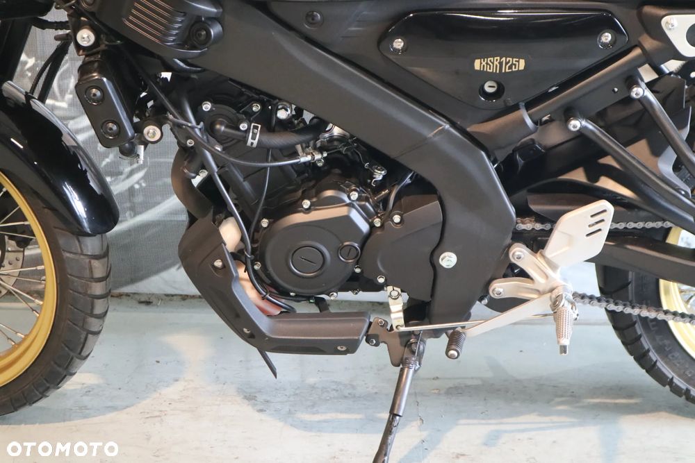 Yamaha XSR - 8