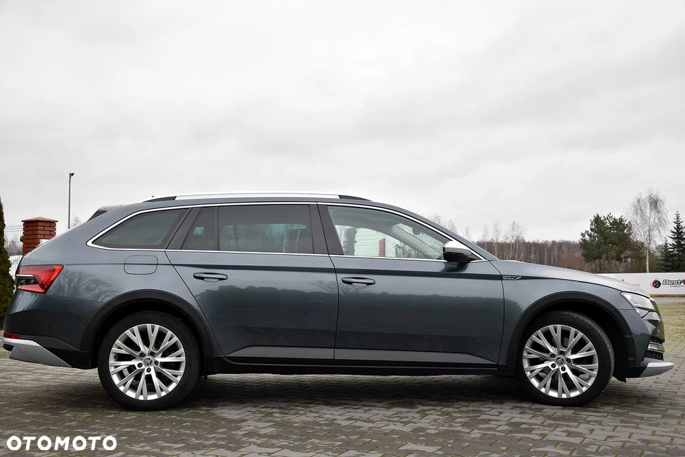 Skoda Superb 2.0 TDI 4x4 DSG Scout - 8