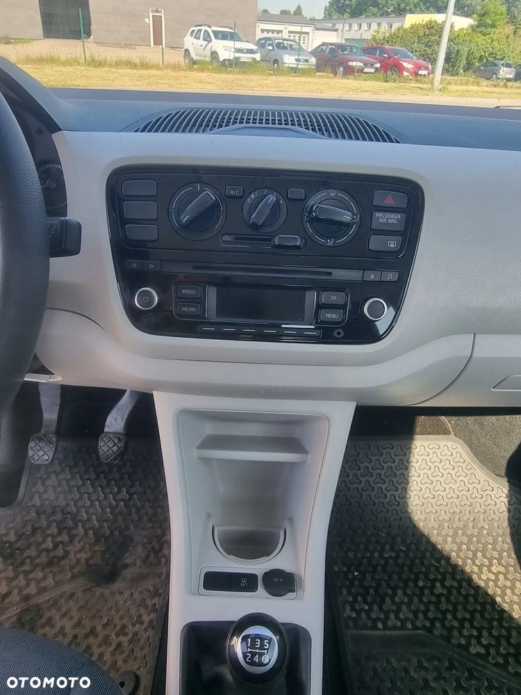 Volkswagen up! 1.0 white - 11