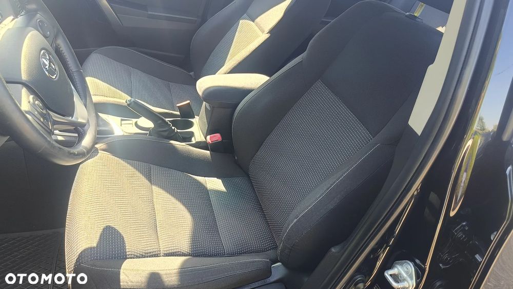 Toyota Auris 1.6 Valvematic Comfort - 19