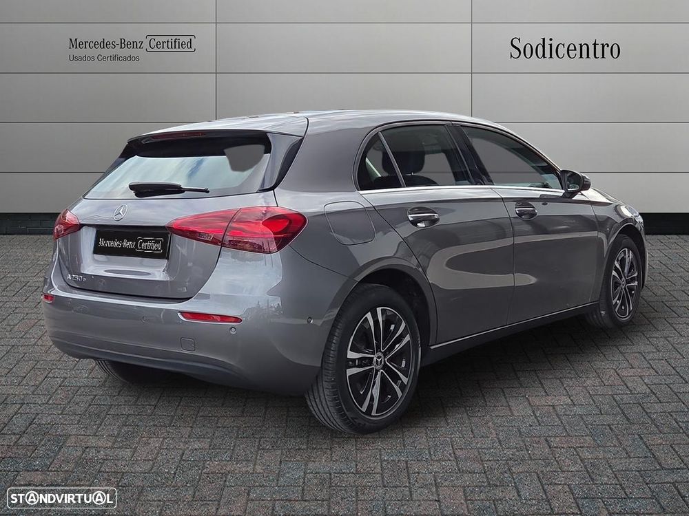 Mercedes-Benz A 250 e - 5