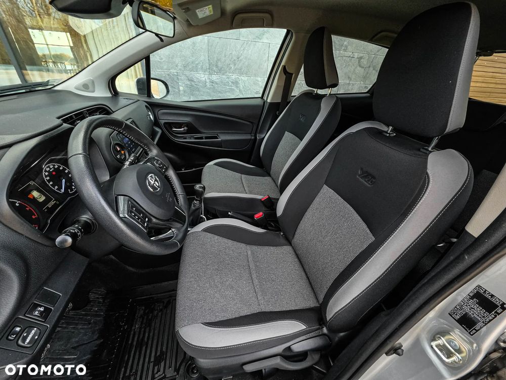 Toyota Yaris 1.5 Active - 13