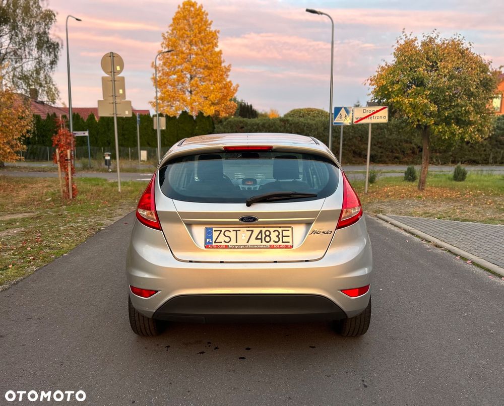 Ford Fiesta - 5