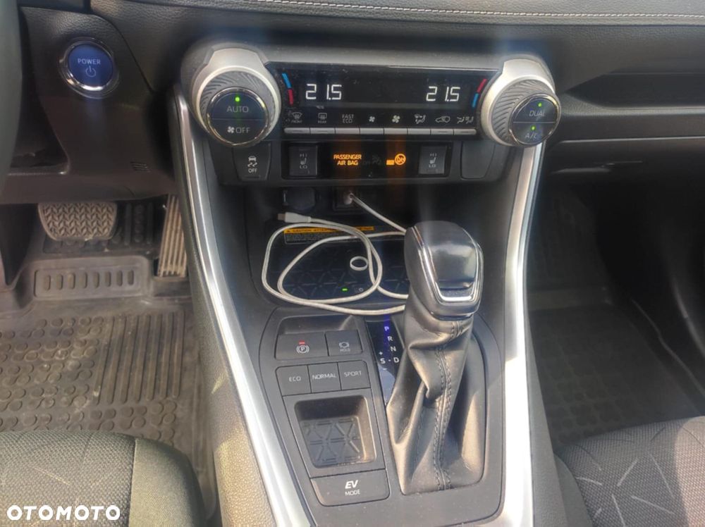 Toyota RAV4 2.5 Hybrid Comfort 4x2 - 8