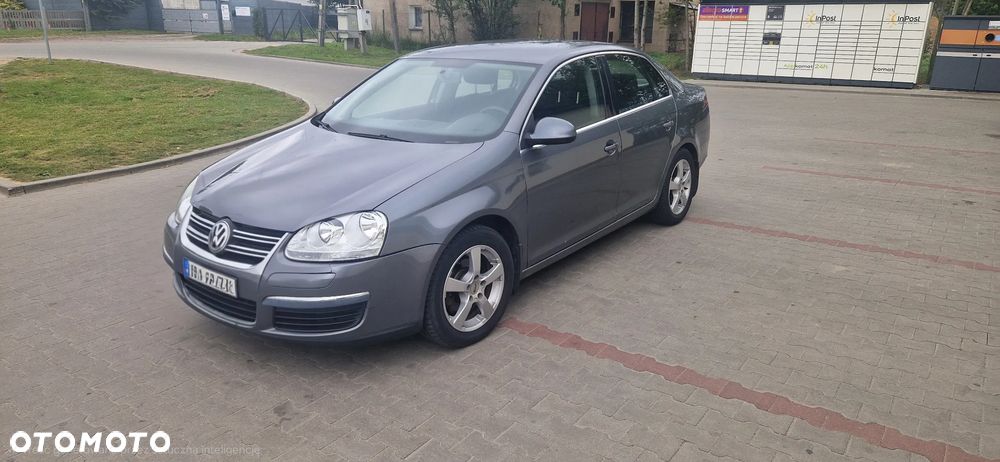 Volkswagen Jetta 1.9 TDI Trendline - 2