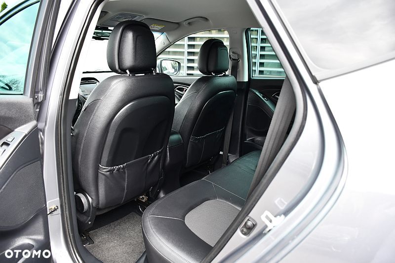 Hyundai ix35 2.0 GDI Premium 2WD - 17