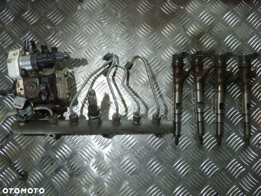 KOMPLETNY UKŁAD WTRYSKOWY POMPA WTRYSKI LISTWA KIA SORENTO 2.5 CRDI - 1