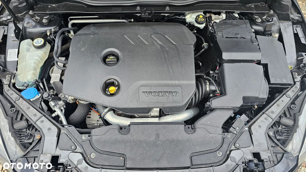 Volvo V40 D2 Momentum - 9
