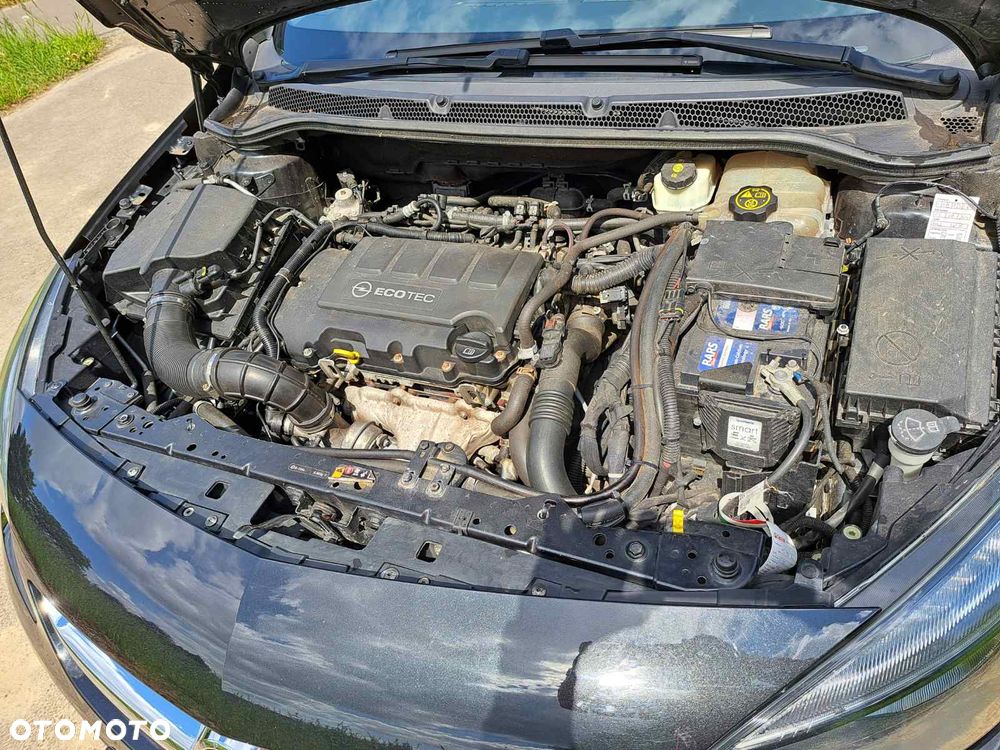 Opel Astra 1.4 T Sport - 22