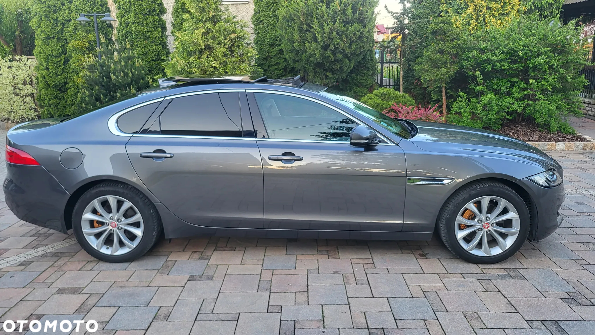 Jaguar XF 2.0 T Prestige - 3