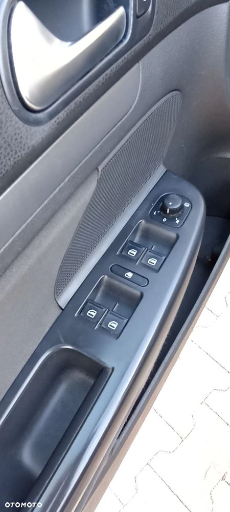 Volkswagen Golf Variant 1.9 TDI DPF Trendline - 8