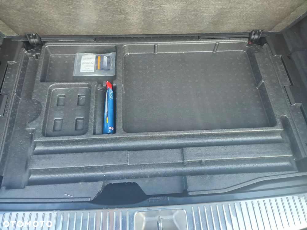 Mercedes-Benz Klasa C 320 CDI 7G-TRONIC Avantgarde - 20