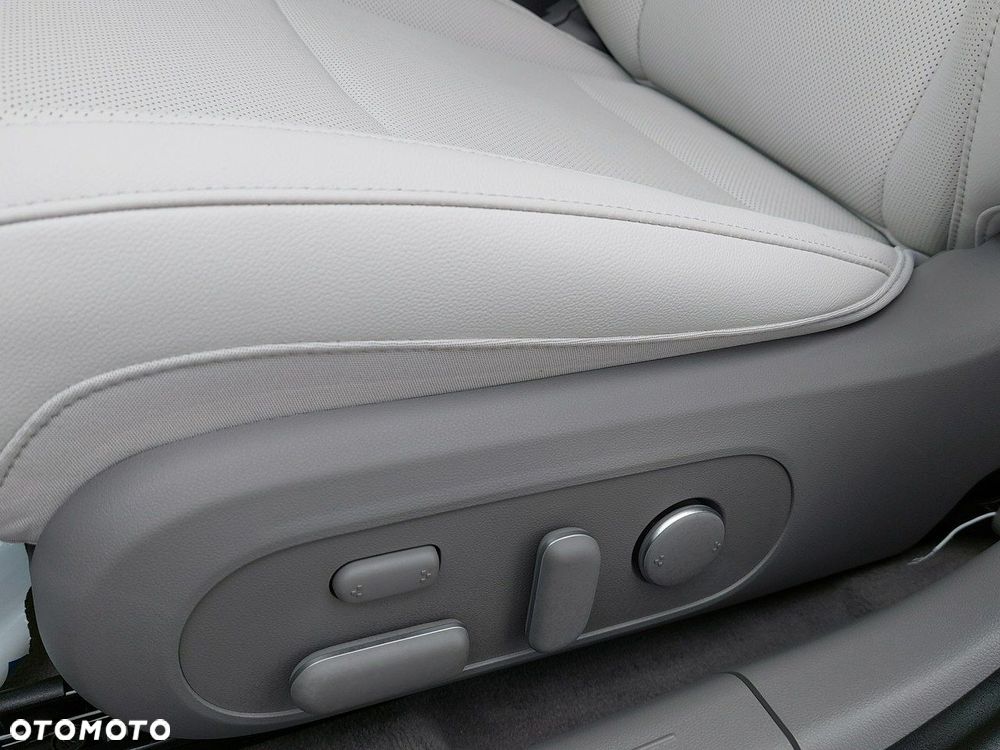 Hyundai IONIQ 6 - 23