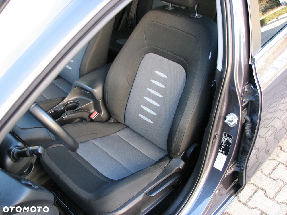 Kia Ceed 1.6 CRDi 128 Platinum Edition - 28