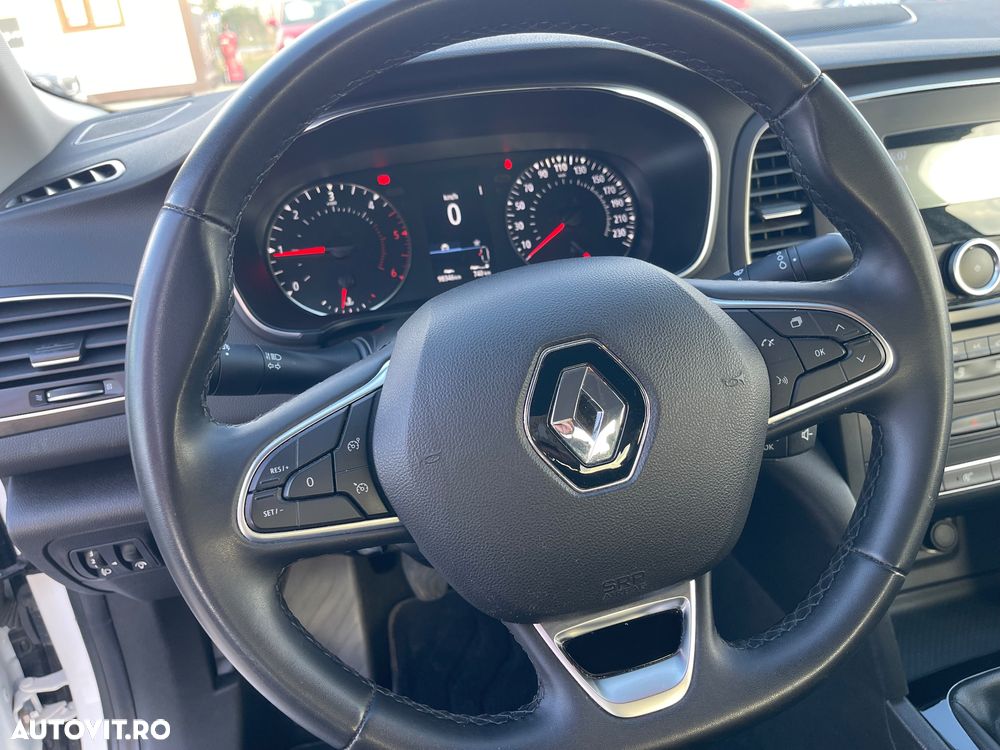 Renault Megane Blue dCi 116 Life - 24