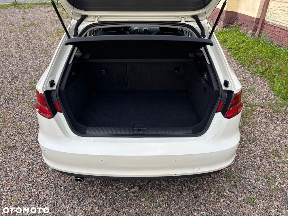 Audi A3 Sportback 1.6 TDI - 12