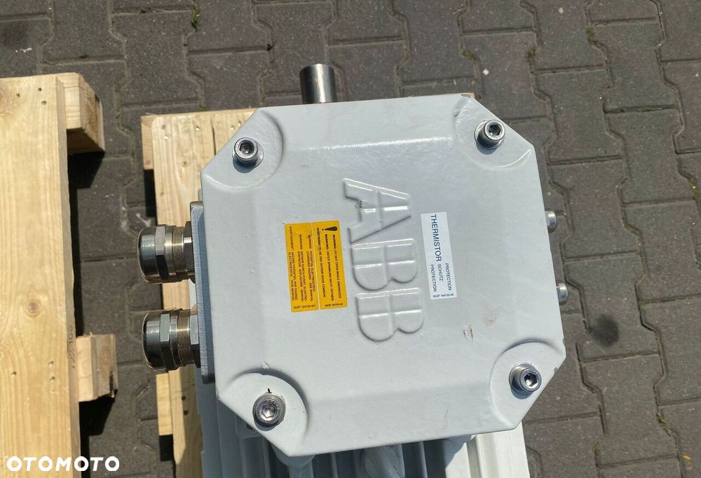 Mecalac Mecc Alte ECP34 2S4 - GENERATOR PRĄDU - ZEROWY PRZEBIEG - SDMO 2005 - SILNIKI NISKOWOLTOWE ABB M3HP - TRANSPORT - 26