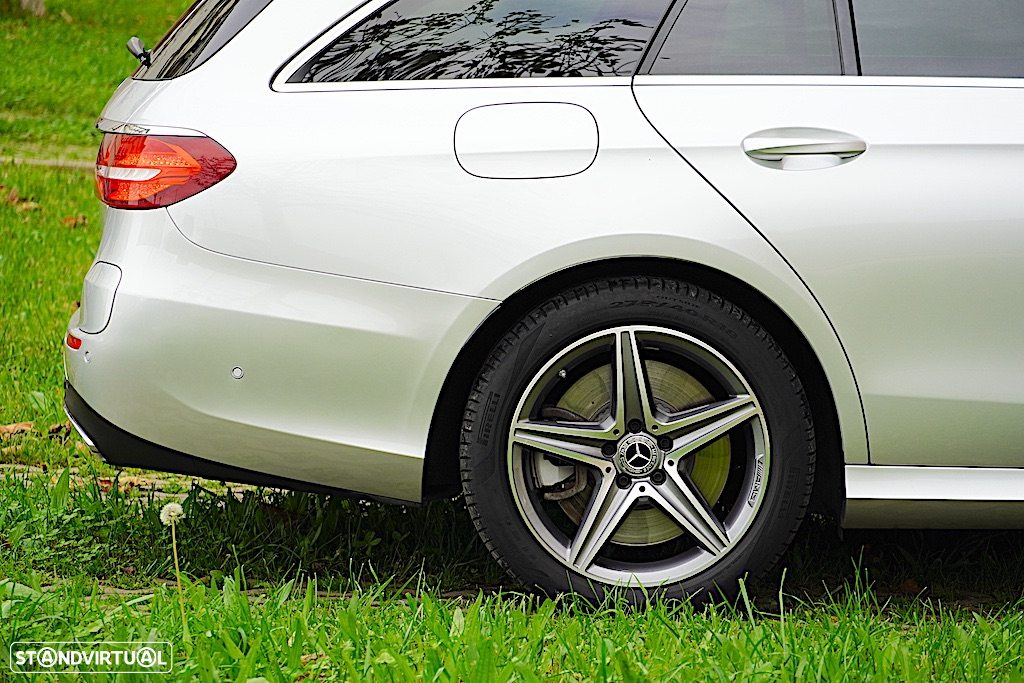 Mercedes-Benz E 300 de AMG Line - 11