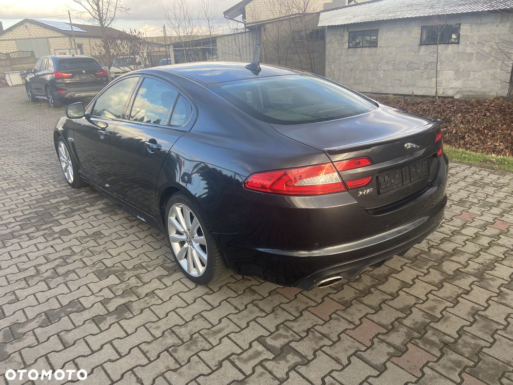 Jaguar XF 2.2 D Luxury - 7
