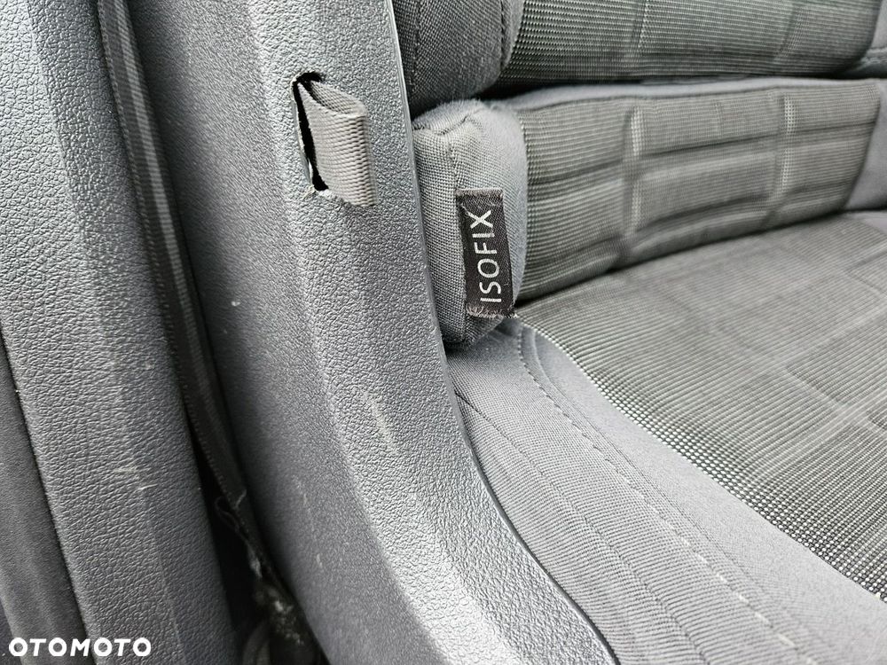 Volkswagen Touran - 18