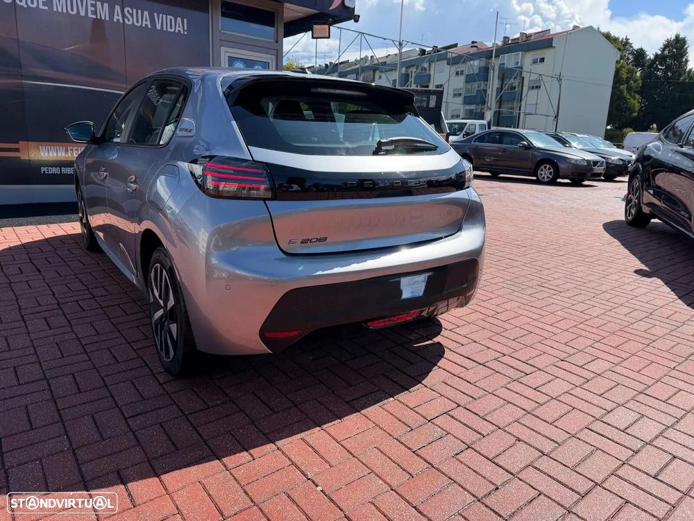 Peugeot e-208 50 kWh Style - 39