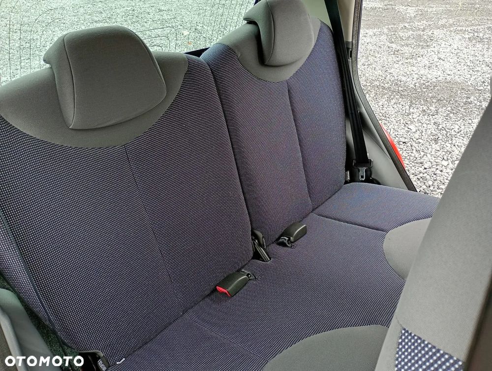 Peugeot 107 1.4 HDI Trendy - 11