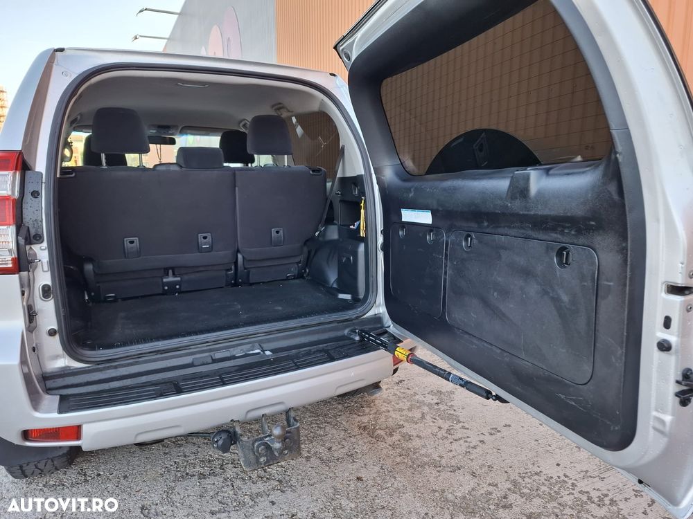 Toyota Land Cruiser 2.8 D-4D Automatik - 32