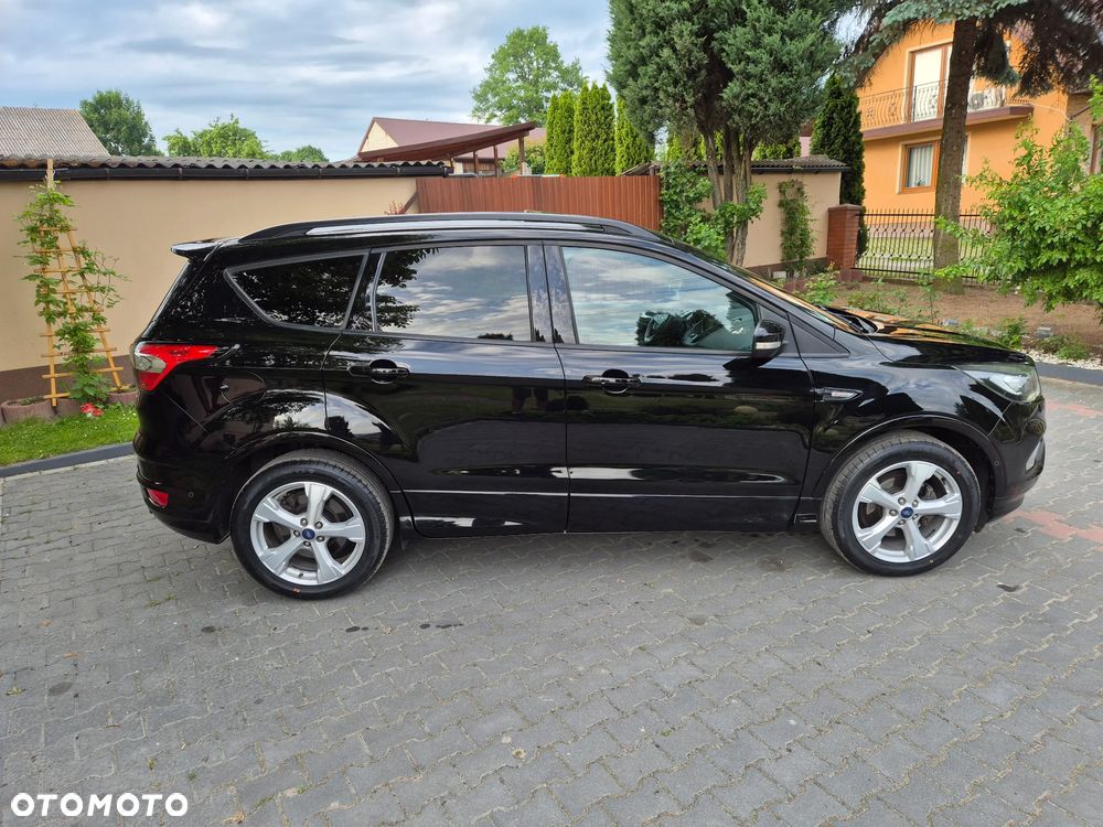 Ford Kuga 1.5 EcoBoost 2x4 ST-Line - 14