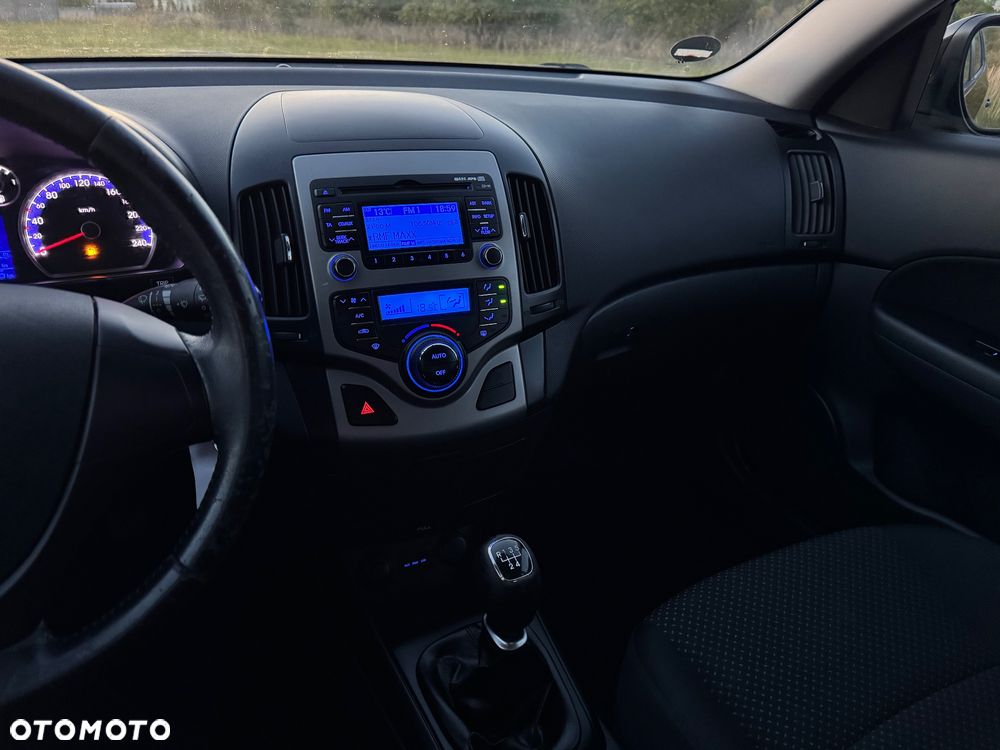 Hyundai i30 1.4 Blue Comfort - 26