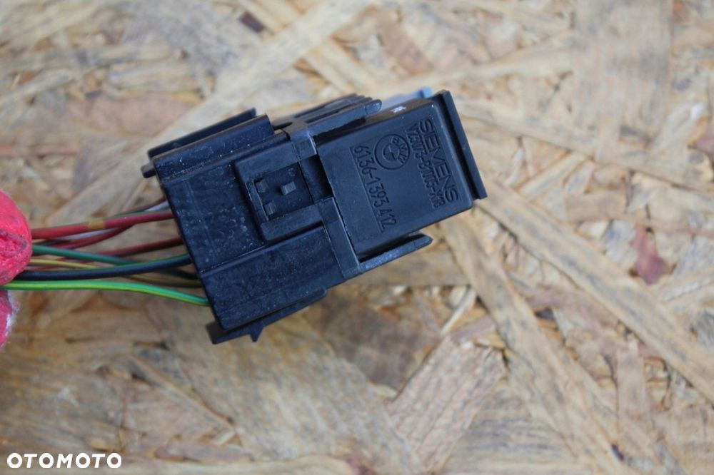 Przekaźnik czarny szary podwójny BMW 1393412 SIEMENS - 3