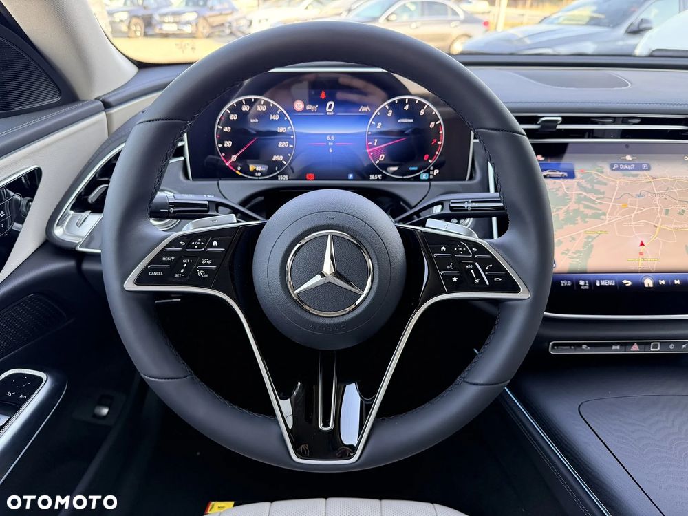 Mercedes-Benz Klasa E - 16