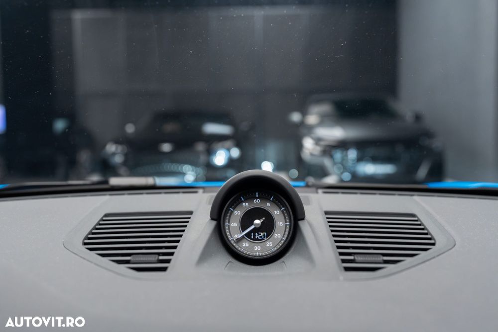 Porsche 911-TURBO-S PDK - 36