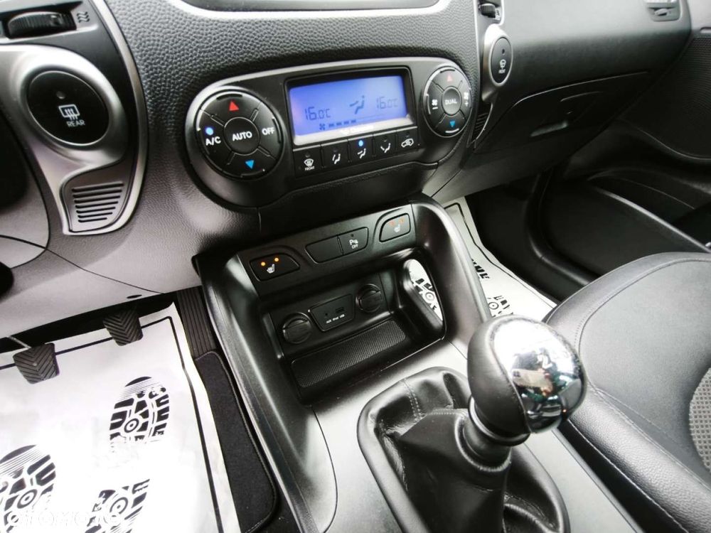 Hyundai ix35 - 12