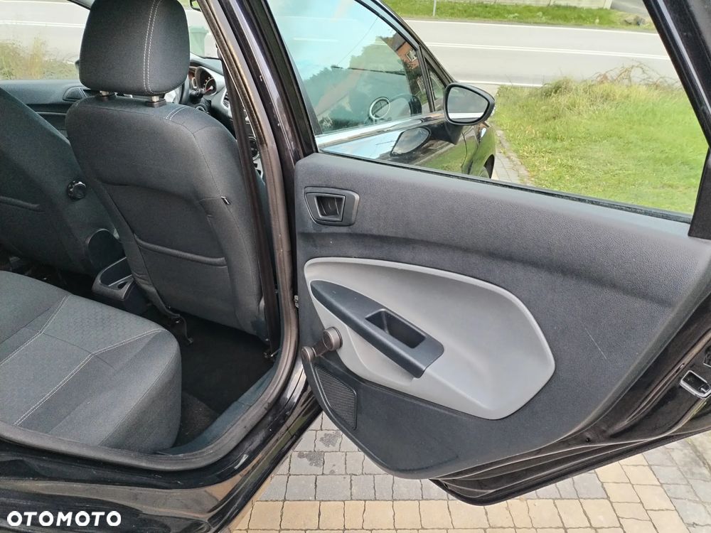 Ford Fiesta - 16